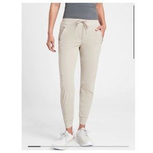 ATHLETA Trekkie North Jogger